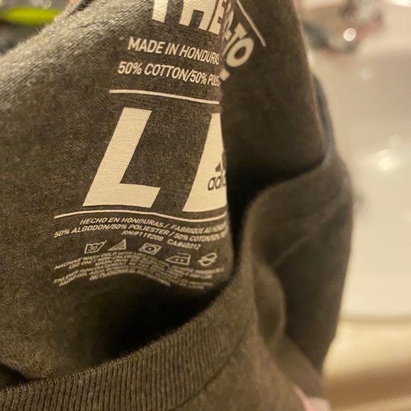 Adidas T-shirt - Picture 2 of 2